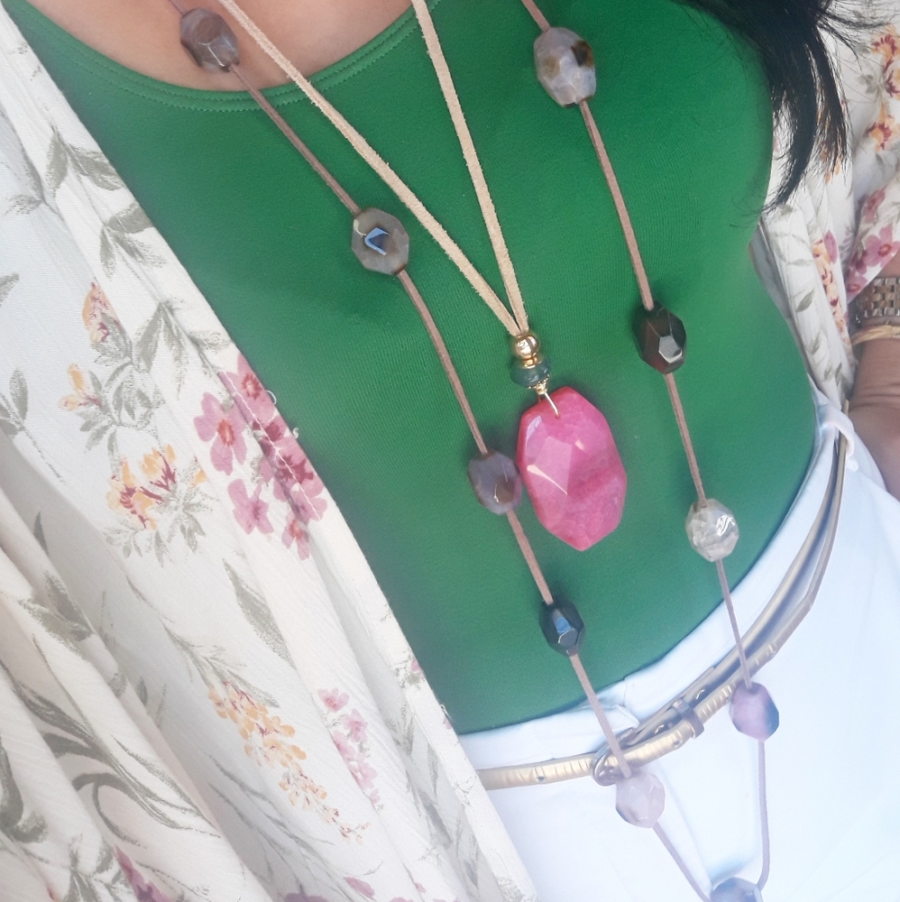 Jewelry - Picture 2 of 3